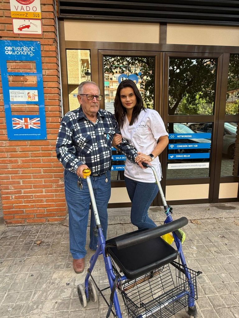 Empresa SAD de Barcelona. Servicios de cuidados a domicilio vinculado con la ayuda de dependencia en Barcelona